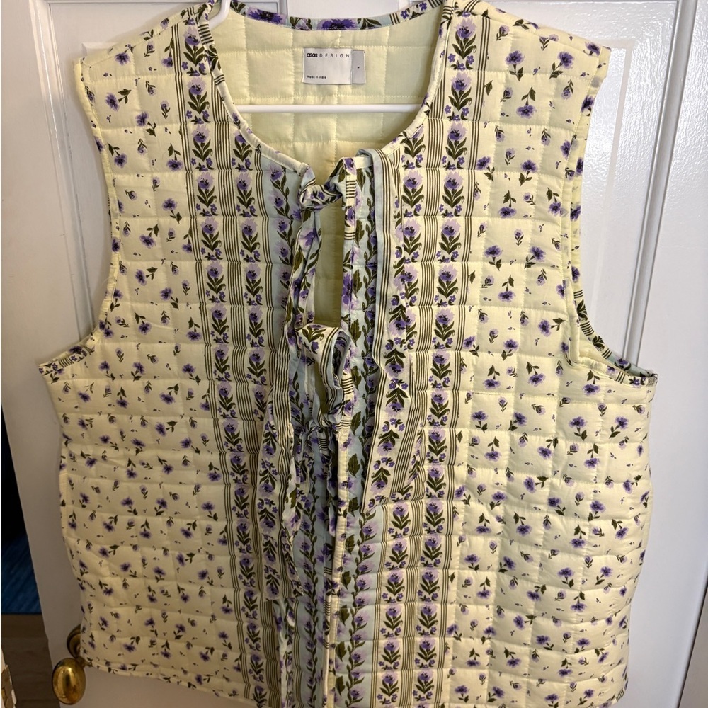 Floral Quilted Vest - Cream and Purple